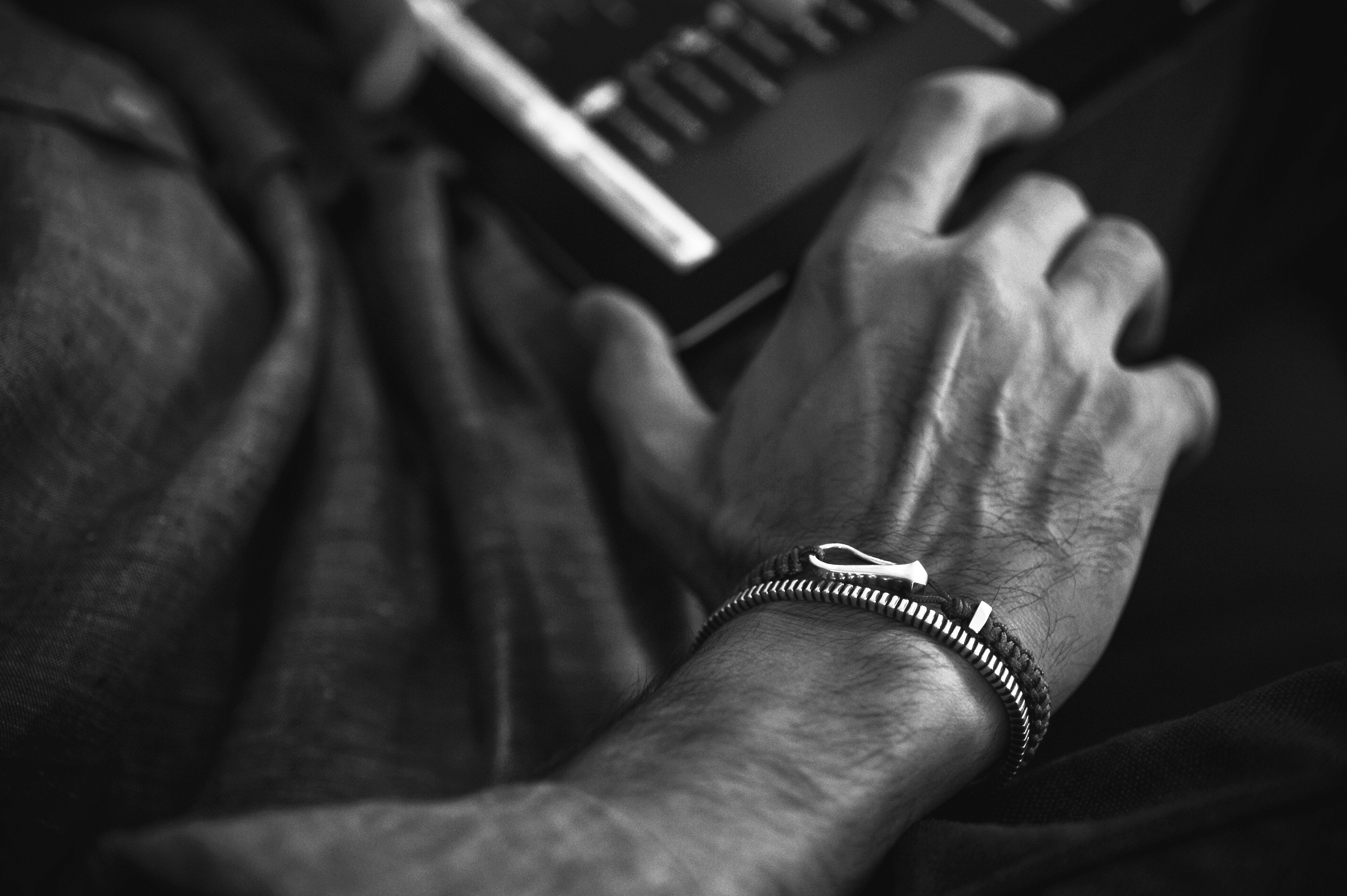 Brant mens cuff bracelet white gold – ZADEH NY