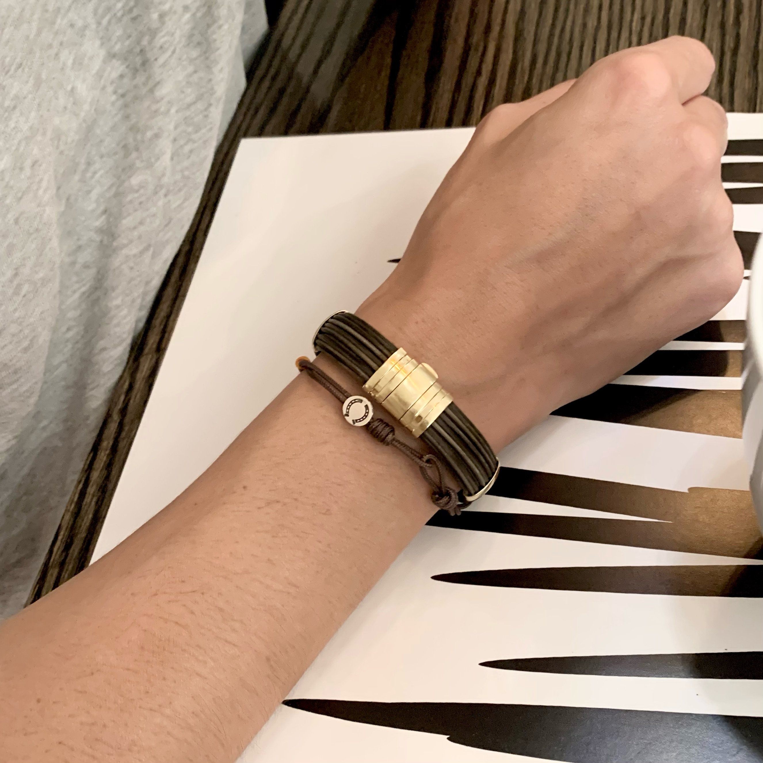 森山達也愛用 HORSE SHOE BRACELET (STONE) 森山達也愛用 HORSE SHOE BRACELET (STONE)