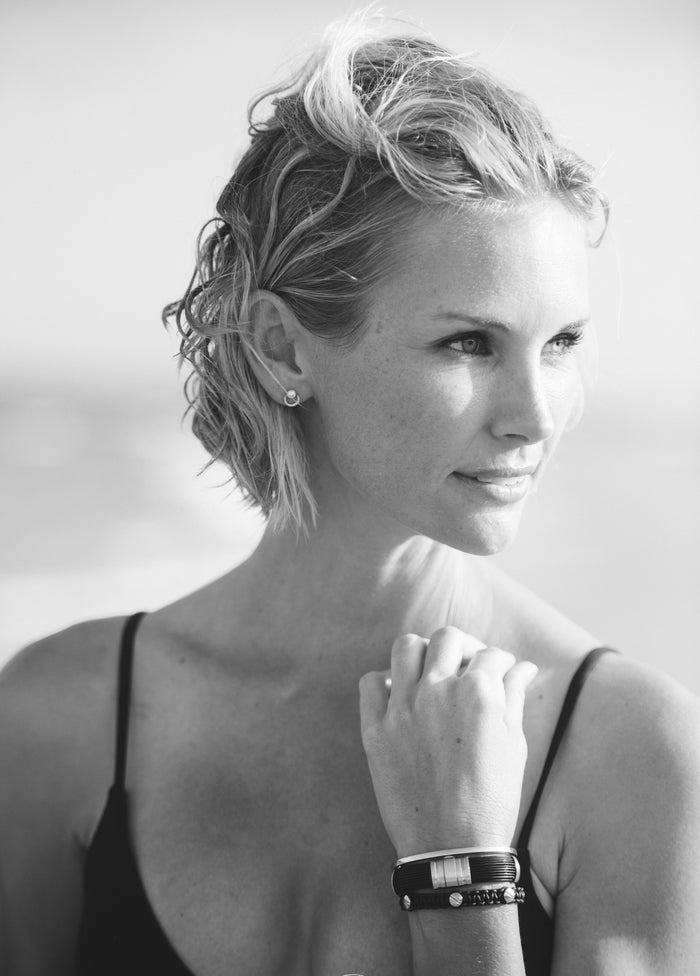 How to Style Jewelry for the Beach: Effortless Elegance in Every Wave