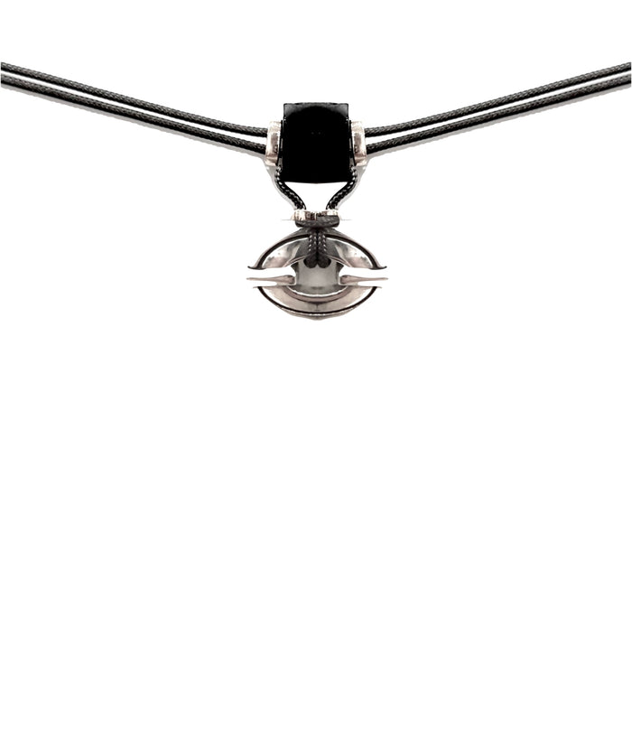 Kalliste Pendant With Horn