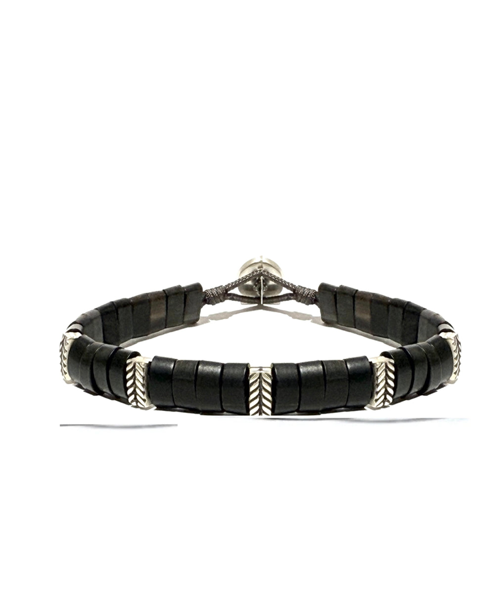 Rugged men’s bracelet with sterling silver and buffalo horn links. 