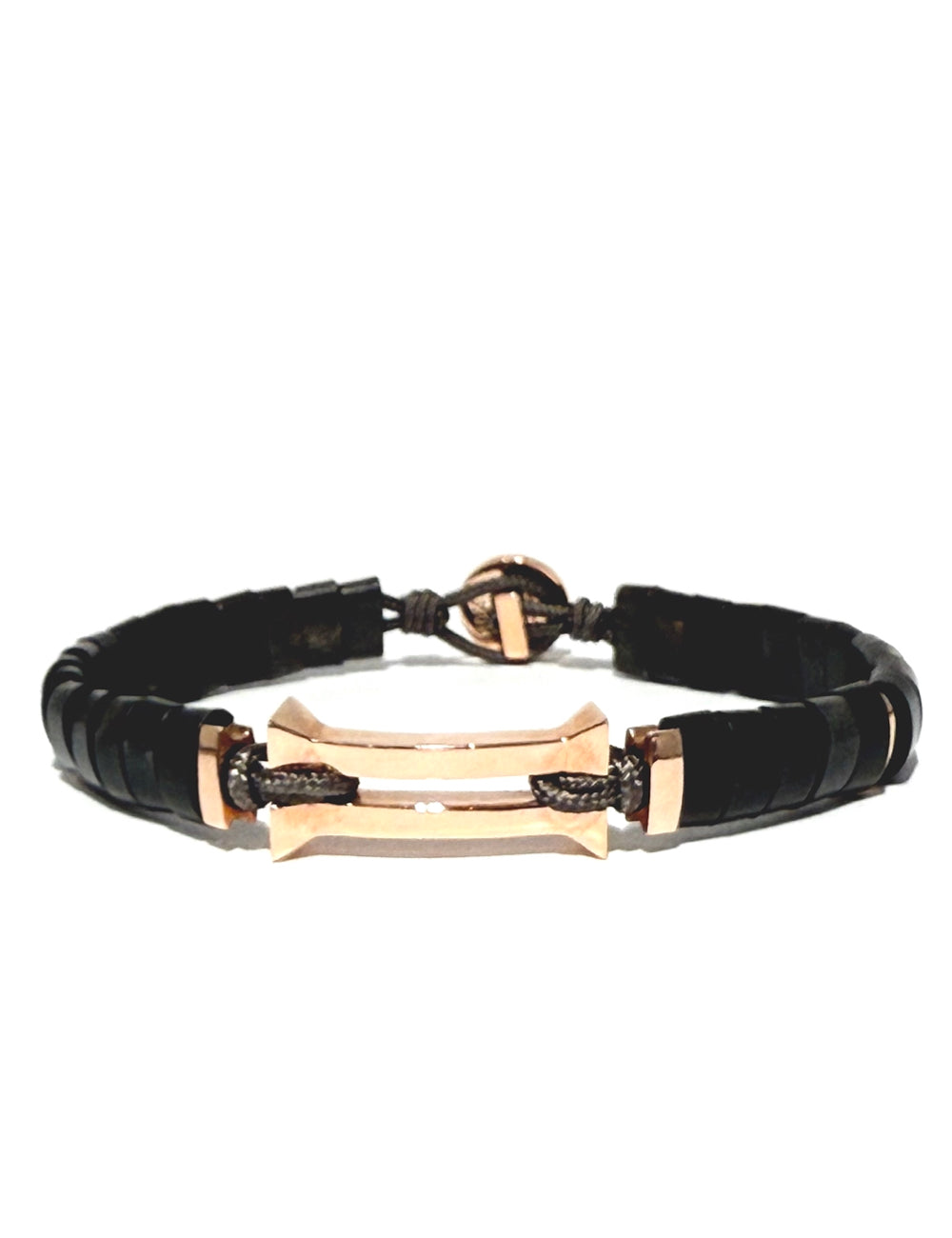 Kenzo men’s bracelet featuring an inverted pyramid in polished gold with hand-cut horn links, designed for a timeless, masculine, and sophisticated look.