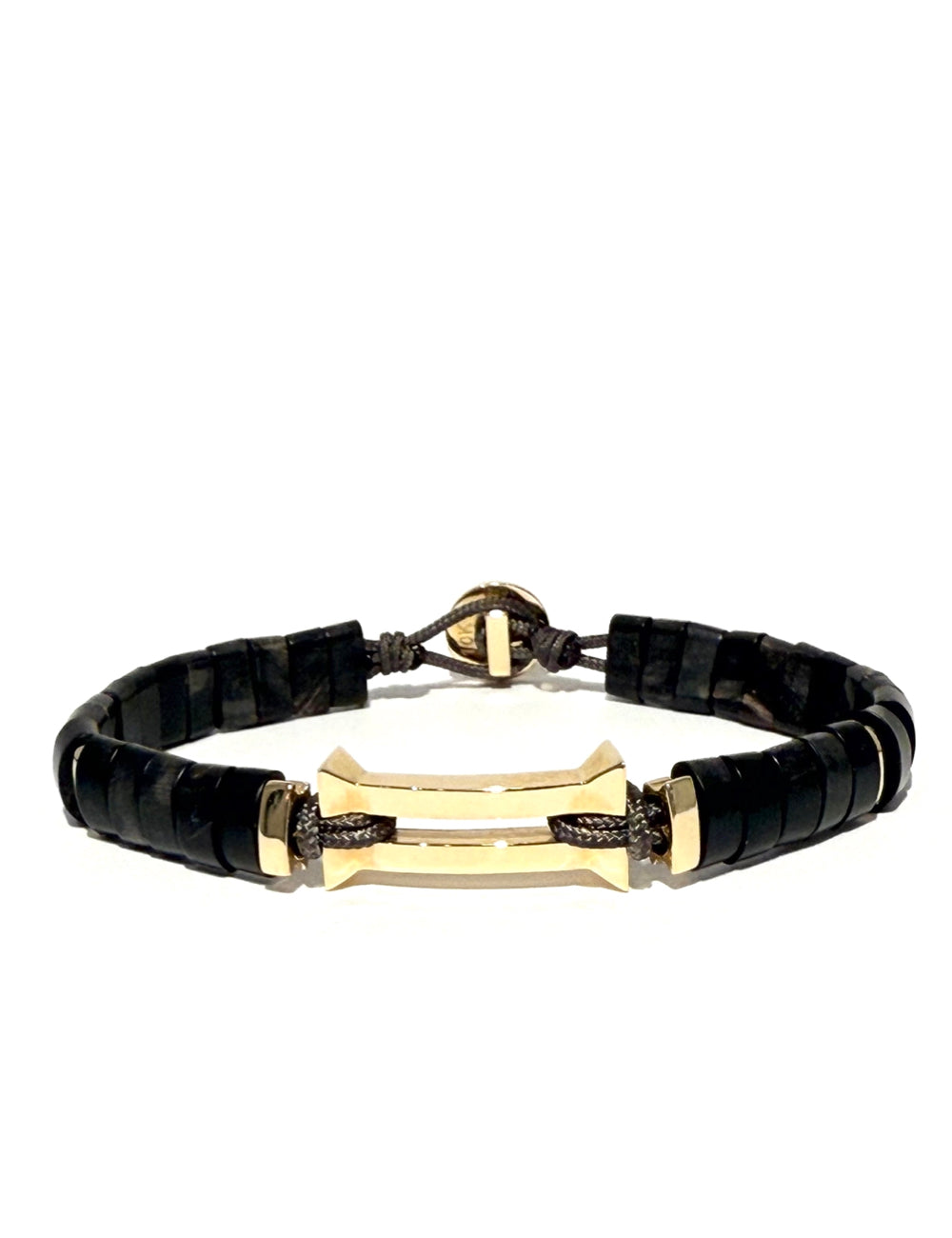 Kenzo men’s bracelet featuring an inverted pyramid in polished yellow gold with hand-cut horn links, designed for a timeless, masculine, and sophisticated look.