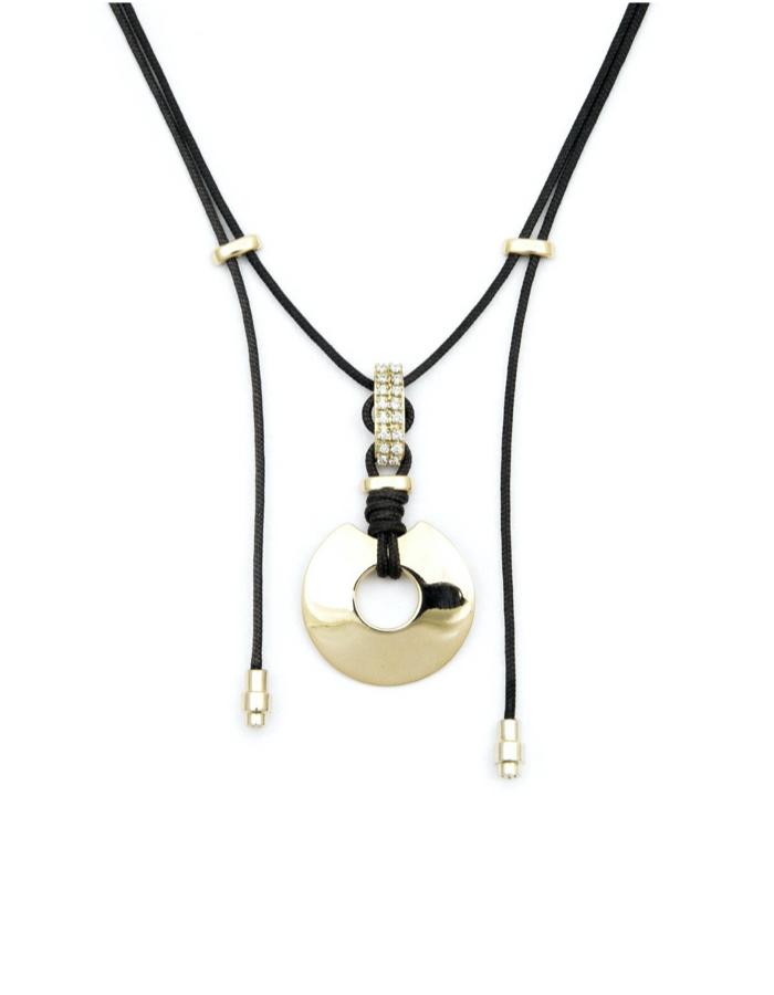 isa-diamond-18k-gold-disc-pendant